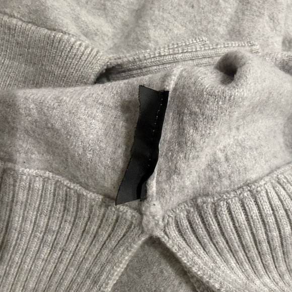 Club Monaco wool Nireen skirt sz medium - Picture 10 of 11